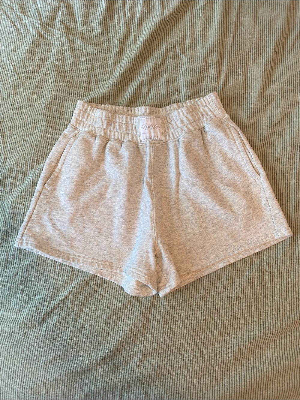 Hollister Ultra High-Rise Sweatshorts Size X-Small